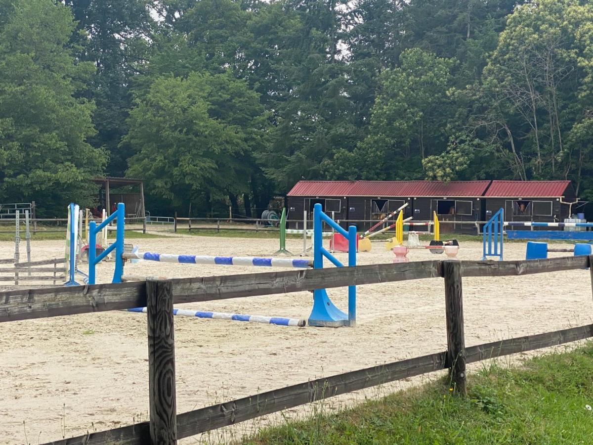 Maison Dans Parc Prive, Sports Et Loisirs Proche Golf Du Coudray Montceaux Le Coudray-Montceaux Exteriér fotografie